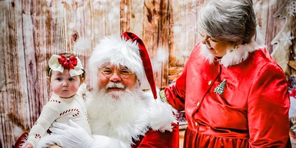 santa visits glowild